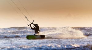 Les joies de la glisse au Camping L'EDEN destination surf à Brétignolles sur Mer